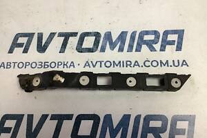 Направляюча заднього бампера права Wagon Opel Astra H 2004-2010 24460467