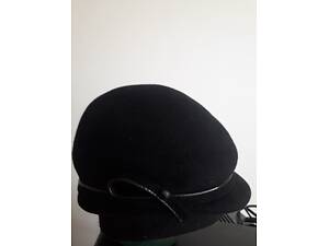 З натурального фетру фабричного пошиття шапка капелюх