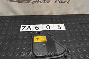 ZA0605 8U0941159 Заглушка фари кришка перед L (дефект) VAG Audi Q3 12- 0