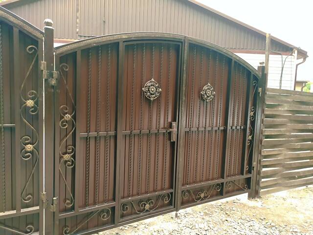 Заборы кованые, сварные, из профлиста. Навес. Ворота. - Фото 26