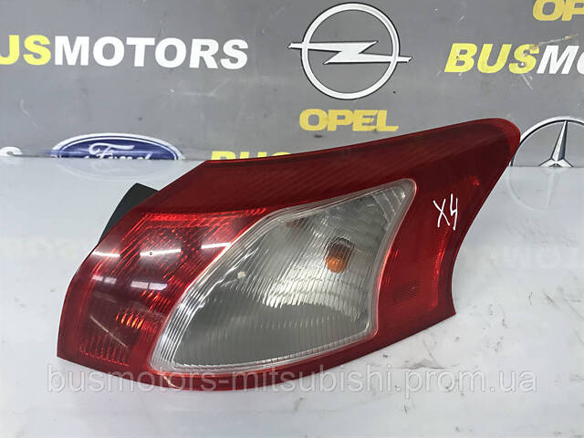 Задний фонарь правый хетчбек Mitsubishi Lancer X 2007-... 8330A278