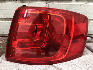 Задний фонарь правый внешний для VW Jetta 6 2011-2014 (TYC) USA
