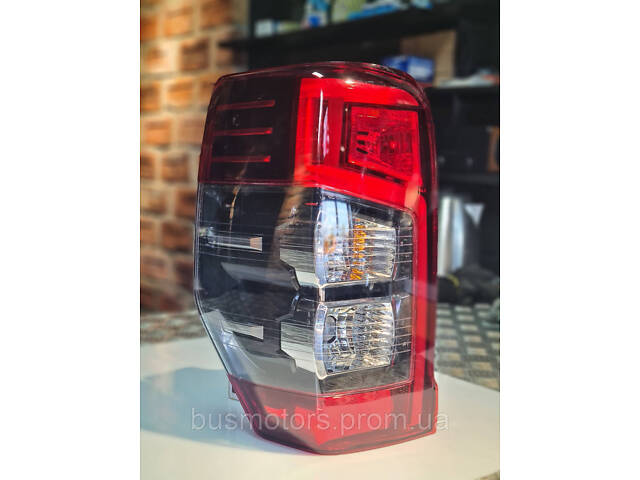 Задний л200 левый LED стоп фонарь Mitsubishi L200 LED 2019-2024 8330B215 - Фото 2