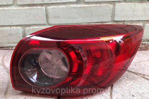 Задний Фонарь правый наружный для Mazda 3 (BM) 2013-2018 (TYC) хэтчбек, без LED