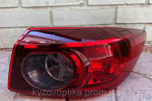 Задний Фонарь правый наружный для Mazda 3 (BM) 2013-2018 (TYC) седан, без LED (EUR)
