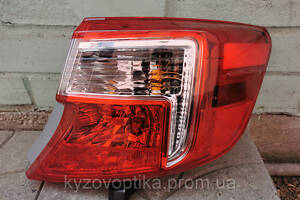 Задний Фонарь правый внешний Toyota camry V50 (тойота камры) `11-14 USA. (Tyc)