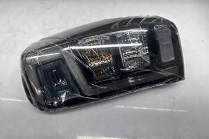 Задний правий LED стоп фонарь черный Mitsubishi L200 LED 2019 - 8330B216