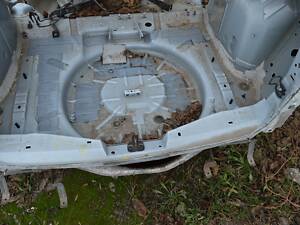 Задняя панель Ford Escape MK3 13-(06) белая AM5Z-5840320-B