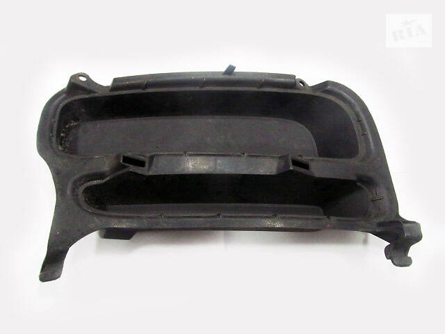 Заглушка ПТФ правая Toyota Avensis T25 2003-2009 5212705010