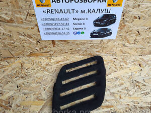 Заглушка в багажник левая Renault Megane 3 универсал 09-15г. (Рено Меган ІІІ)