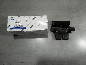 Замок багажника (новый) Ford Fiesta 8A61A442A66BE 1761865