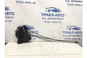 Замок двери передний левый Toyota Avensis T25 2.2 DIESEL 2ADFTV 2003 (б/у)