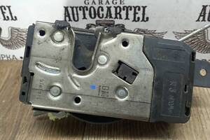 Замок дверки передній правий Opel Astra H, Zafira B, 4PIN 13210749