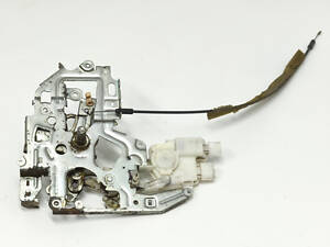 Замок двери задней правой Renault Master 906123257R 8200766888