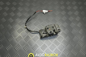 Замок электро задней левой двери B25E73310D на Mazda 323 BJ, 323F 1998-2004 год