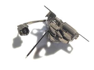 Замок капота 811302B010 Hyundai Santa Fe 06-12