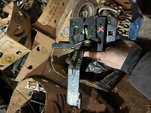 Замок капота 93AB16700AC Ford Escort 1995-2000г.в. 1.8 Zetec