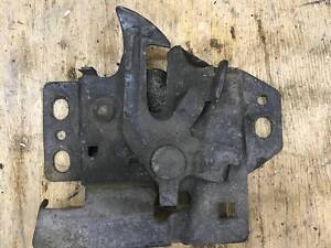 Замок капота Honda Civic 1995-2000 MA