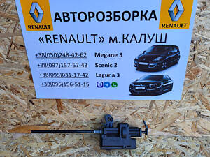 Замок крышки бака Renault Scenic 3 Гранд Сценик 3 09-2015г. 8200312600