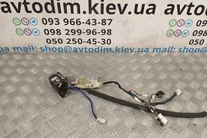 Замок кришки багажника дефект 905508H300 Nissan X-Trail T30 2001-2007