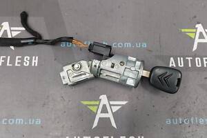 Замок зажигания N0502073, N0502455 Citroen C2 C3 C4 Peugeot 407 бу