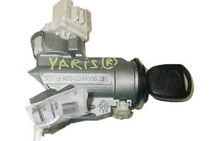 Замок запалювання Toyota Yaris 2005-2011 4528052090