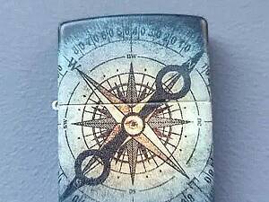 Запальничка Zippo Compass Chost двостроння світиться в темряві