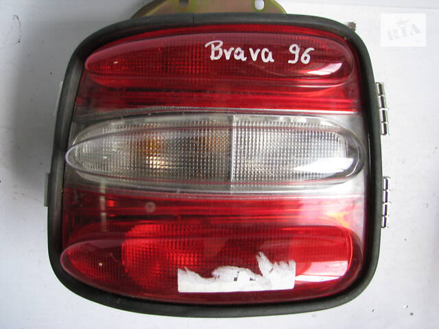Б/у фонарь задний л/п Fiat Brava 1995-2001, CARELLO 37200748, 37210748 -арт№6397-