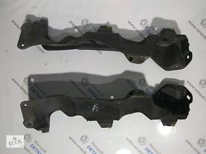 Кронштейн крепления крыла Б/у (правый, левый) для Renault Kangoo 2008-2014 8200381901, 8200381902