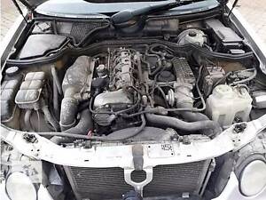 Детали двигателя Блок двигуна Mercedes E270