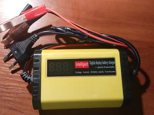 Зарядний пристрій 12В 2А для АКБ від 2 до 100Ah Нове!