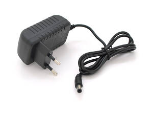 Зарядний пристрій для акумуляторів Li-ion 8.4V1A, штекер 5,5,BOX