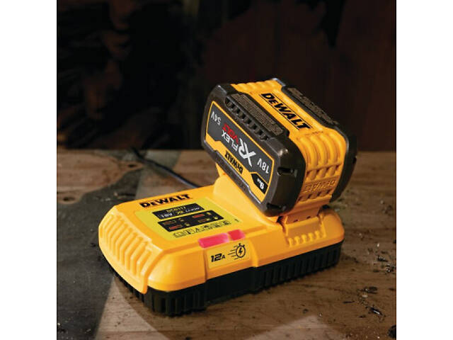 Зарядний пристрій для акумуляторів інструменту DeWALT 18 В, 54 В, 12 A, 1 кг (DCB117) - Фото 3
