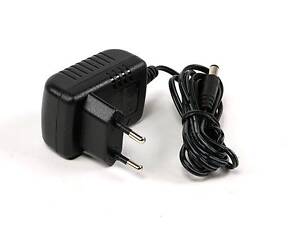 Зарядное устройство FrSky для аппаратуры Taranis X9D