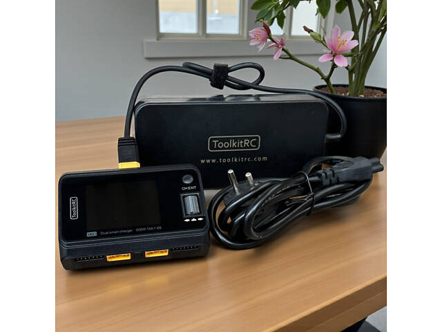 Зарядное устройство ToolkitRC M6D 500W 15A 1-6S с блоком питания ToolkitRC ADP200 200W 20V/5А, XT60 - Фото 2