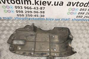 Защита двигателя задняя 5839802010 Toyota Corolla E120 2000-2006