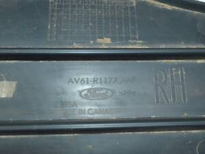 Защита заднего бампера правая Ford Focus mk3 11-18 AV61R11778AF