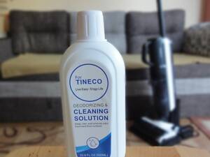 Средство для моющих пылесосов Tineco Deodorizing and Cleaning Solution.