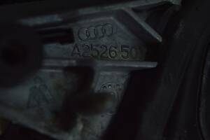 Дзеркало бічне праве Audi A8 D4 10-17 14 пін (01) a2526502 4H1857410HGRU