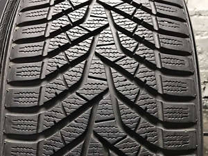 Зимові шини б/у 225/40 R19 Yokohama BluEarth Winter V905