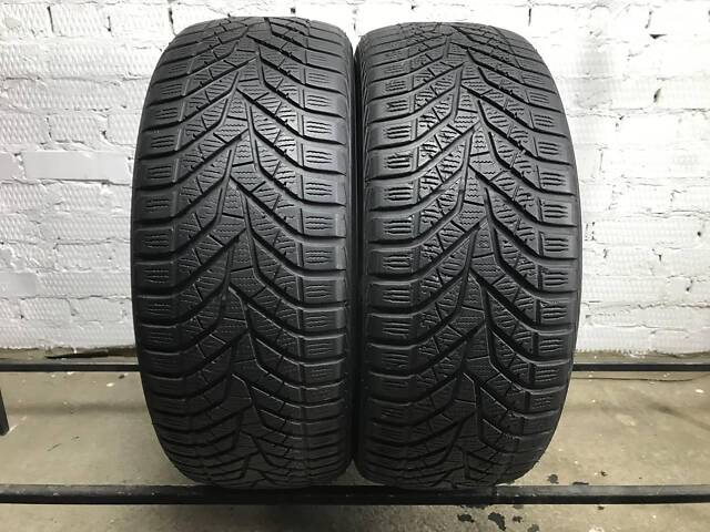 Зимние шины б/у 235/50 R18 Yokohama BluEarth Winter V905