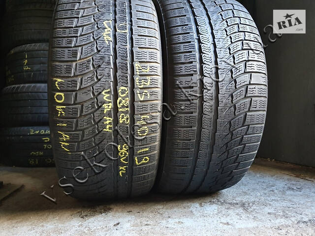 Зимние шины бу 235/40 R19 Nokian