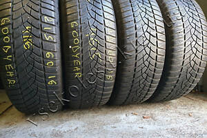 Зимові шини бу 215/60 R16 Goodyear