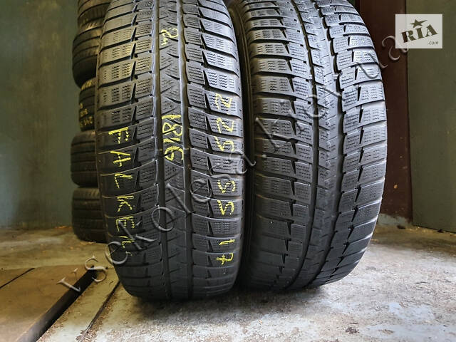 Зимові шини бу 225/55 R17 Falken