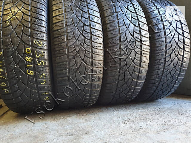 Зимние шины бу 235/50 R19 Dunlop