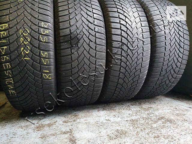 Зимние шины бу 235/55 R18 Bridgestone