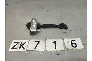 ZK0716 6861030180 обмежувач ходу дверей перед Toyota Lexus GS 05- 39-02-03