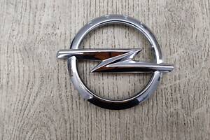 Значок логотип хром решетки радиатора переднего бампера Opel Crossland X (2017-2020) 39084455