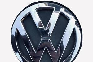 Значок логотипа крышки багажника задний Volkswagen Passat B5 3B0853630