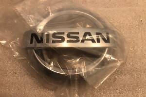 Значок емблема Nissan X-Trail T32 передня Оригінал Новий 62890-3VA2A